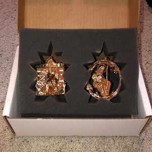 The Waiting and Savior Set of gold ornaments